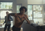 Фильм Дом Z / Alone (2020) - cцена 1