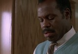 Фильм Смертельное оружие / Lethal weapon (1987) - cцена 2