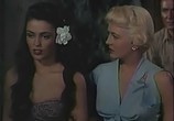 Фильм К востоку от Суматры / East of Sumatra (1953) - cцена 4