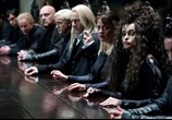 Сцена из фильма Гарри Поттер и Дары смерти: Часть 1 / Harry Potter and the Deathly Hallows: Part 1 (2010) 