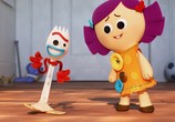 Мультфильм Вилкинс задает вопрос / Forky asks a question (2019) - cцена 2